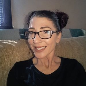 Meet your Posher, Jeanne